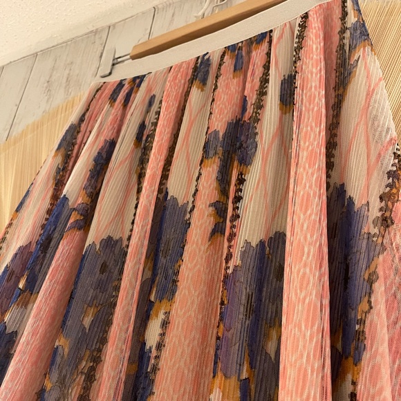 Unmade Copenhagen pleated midi skirt atika size m/l - Picture 6 of 6